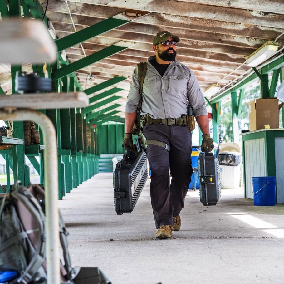 Coyote Hete Danner Met Volledige Boring