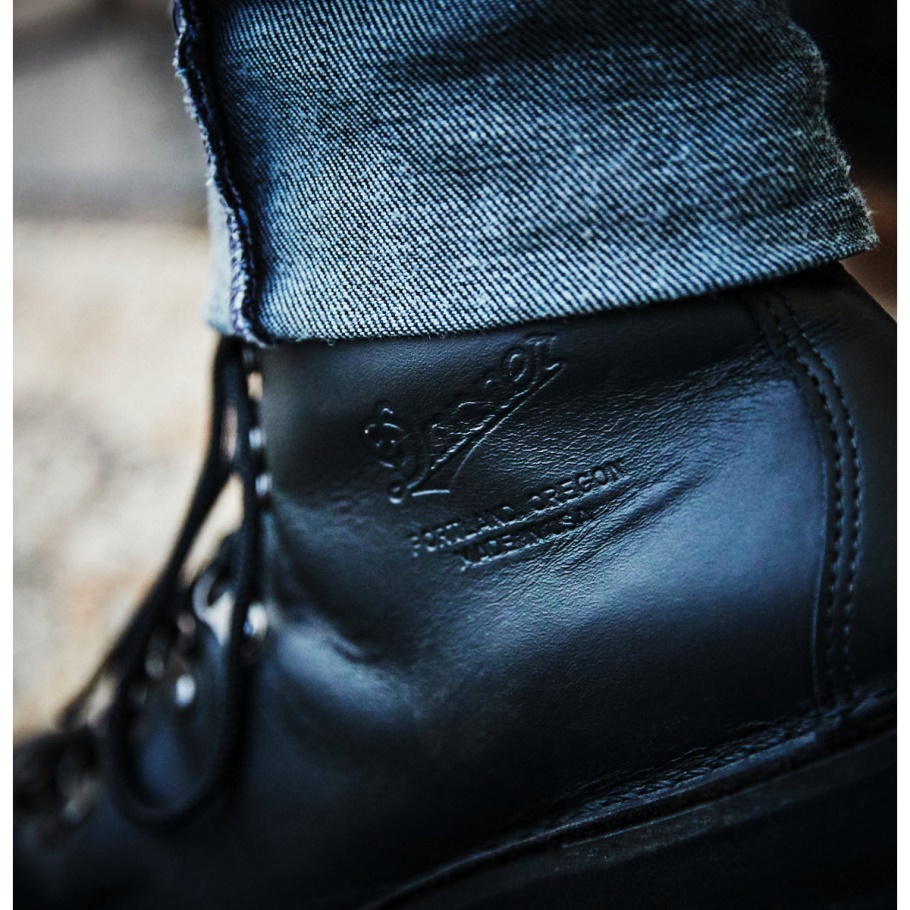 Mountain Light Zwart-gore-tex Danner